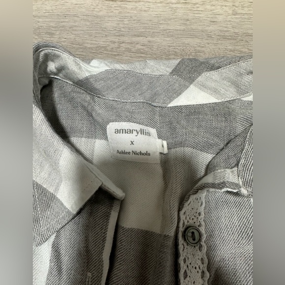 Amaryllis x Ashlee Nichols plaid button down shirt - Picture 2 of 2